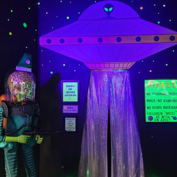 Roswell UFO Spacewalk - Art Galleries Near Me - Roswell, New Mexico Roswell UFO Spacewalk - Art Galleries Near Me - Roswell, New Mexico