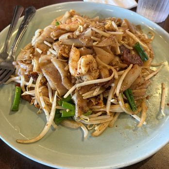 Capital Noodle Bar - Char Kway Teow - Shrimp, Chinese Sausage, Bean Sprouts, Egg, and Large Rice Noodles - Chinese Near Me - Irvine, California