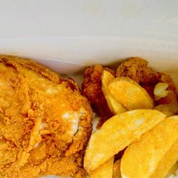 Royal Farms - The 2 Pc & Wedges