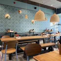 Miss Pho - Interior