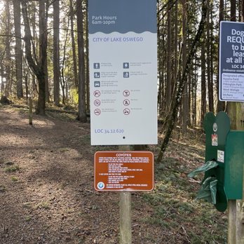 Cooks Butte Park - Coyote warning and trail map. - Hiking Near Me - Lake Oswego, Oregon Cooks Butte Park - Coyote warning and trail map. - Hiking Near Me - Lake Oswego, Oregon