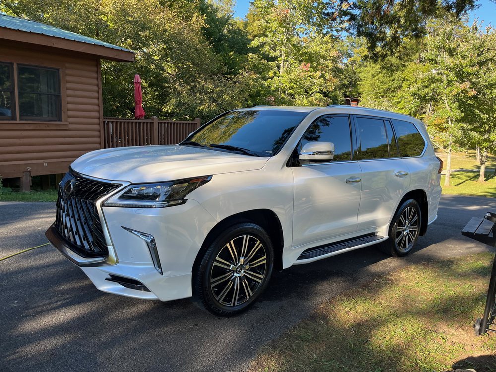 J’S DETAILS PIGEON 2833 Old Country Way, Sevierville, Tennessee