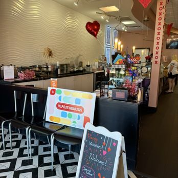 Swirl Suites Rolled Ice Cream - Ice Cream & Frozen Yogurt Near Me - Orange Park, Florida Swirl Suites Rolled Ice Cream - Ice Cream & Frozen Yogurt Near Me - Orange Park, Florida
