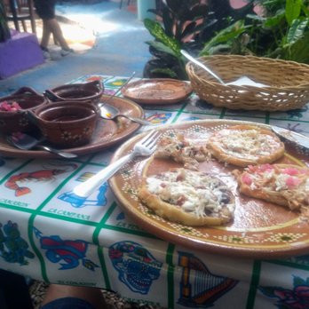 El Hongo - Picaditas con salsas picantes! - Mexican Near Me - Playa del Carmen, ROO El Hongo - Picaditas con salsas picantes! - Mexican Near Me - Playa del Carmen, ROO