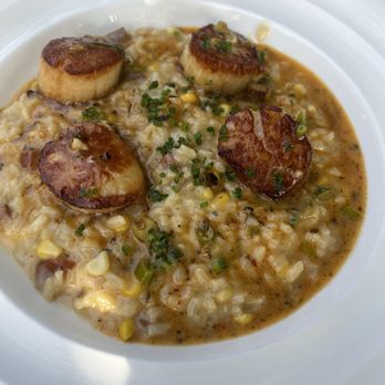 Essence Restaurant + Bar - Scallops risotto - New American Near Me - Elkhart, Indiana Essence Restaurant + Bar - Scallops risotto - New American Near Me - Elkhart, Indiana