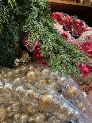 THE HISTORICAL CHRISTMAS BARN - Updated November 2024 - 67 Photos & 11 