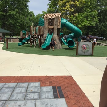 Moody-Longacre Park - Playgrounds Near Me - Fairview Heights, Illinois Moody-Longacre Park - Playgrounds Near Me - Fairview Heights, Illinois
