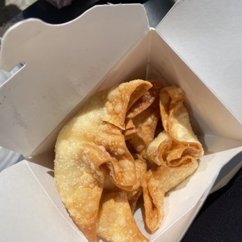 Dumpling Xuan - A7 Crab Rangoon (6) - Chinese Near Me - Cambridge, Massachusetts