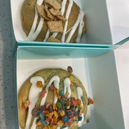 Cinnamon Toast Crunch & Fruity Pebbles Cinnamon Toast Crunch & Fruity Pebbles