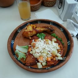 El Trote Coyotero - Provecho! Enchiladas Michoacanas.
