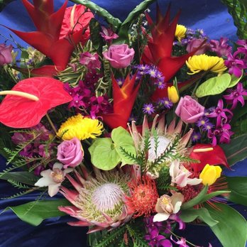Country Heart Flowers - Gorgeous arrangement - Florists Near Me - Kaneohe, Hawaii