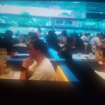 Bob & Edith's Diner - Packed house. - American Near Me - Arlington, Virginia Bob & Edith's Diner - Packed house. - American Near Me - Arlington, Virginia