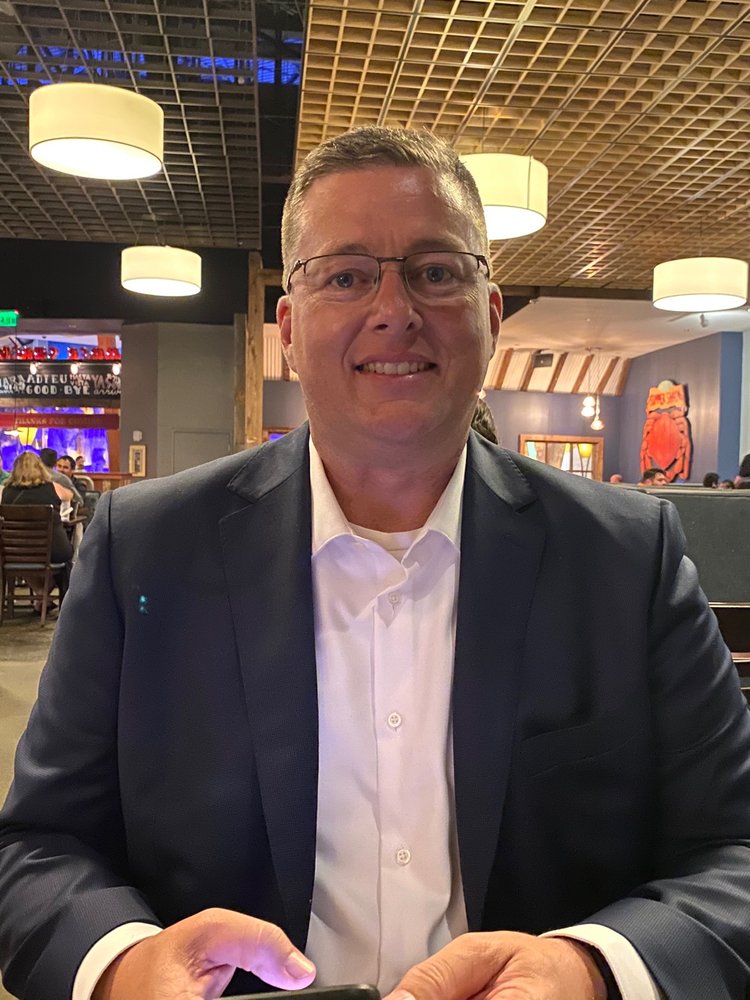 LUNDY’S BARBER SHOP Updated September 2024 10 Photos 1031 Norwich New London Turnpike