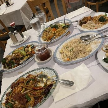 China Palace - Family dinner: Chow Mein, Happy Family, Mongolian combination & Fried rice! Homemade chilli sauce - Chinese Near Me - Walnut Creek, California China Palace - Family dinner: Chow Mein, Happy Family, Mongolian combination & Fried rice! Homemade chilli sauce - Chinese Near Me - Walnut Creek, California