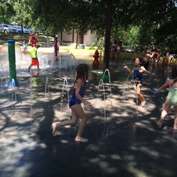 Ricky Guerrero Splash Pad - Parks Near Me - Austin, Texas Ricky Guerrero Splash Pad - Parks Near Me - Austin, Texas
