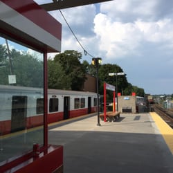 MBTA Braintree Station - The platform