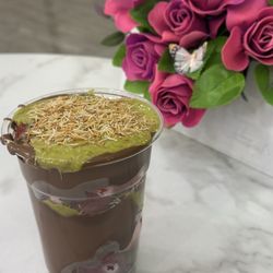Sweet Box - Dubai chocolate strawberries