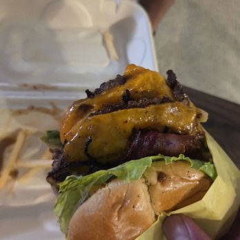 El Sabor Del Sur - Double burger - Burgers Near Me - San Marcos, California El Sabor Del Sur - Double burger - Burgers Near Me - San Marcos, California