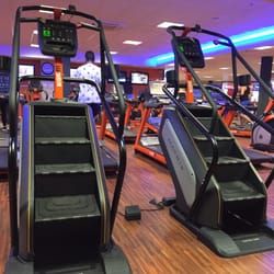 Basic-Fit Schelle Boomsesteenweg 24/7