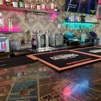 No Vacancy - View of counter - Lounges Near Me - Saint Petersburg, Florida No Vacancy - View of counter - Lounges Near Me - Saint Petersburg, Florida