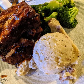 Mash'D - Ribs with mashd tots and garlic broccoli as sides - New American Near Me - San Antonio, Texas