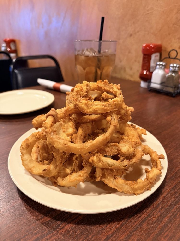 Lowake Steak House