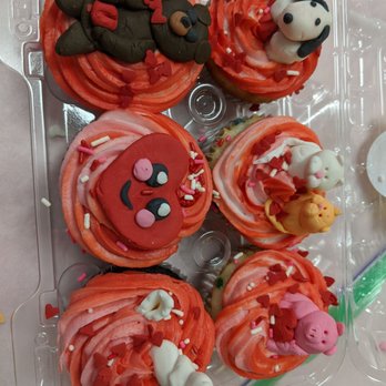 A Serendipity Cakery - My cupcake creations - Bakeries Near Me - Riverview, Michigan