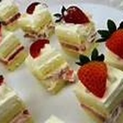 Confeitaria e Lanchonete Ipanema - These moist, fresh, baked, chocolaty, lemony, fruity pastries are delightful to my pallet