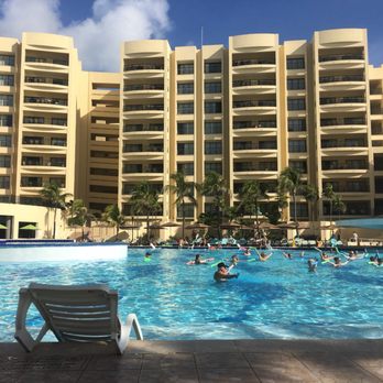 Royal Sands Resort - Water Aerobics 10am M-F. - Hotels Near Me - Cancún, ROO