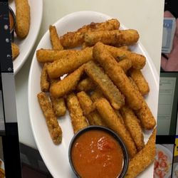 Slices Pizza - Fried Zucchini (comes with Marinara)