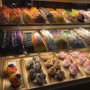 Amphora Bakery - Halloween ready - Bakeries Near Me - Herndon, Virginia