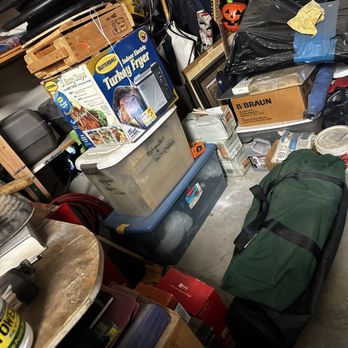 MVP Plumbing Contractor - More stuff not placed back on shelves - Plumbing Near Me - Altadena, California MVP Plumbing Contractor - More stuff not placed back on shelves - Plumbing Near Me - Altadena, California