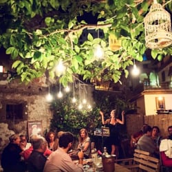 Radio Bottega - Outside patio