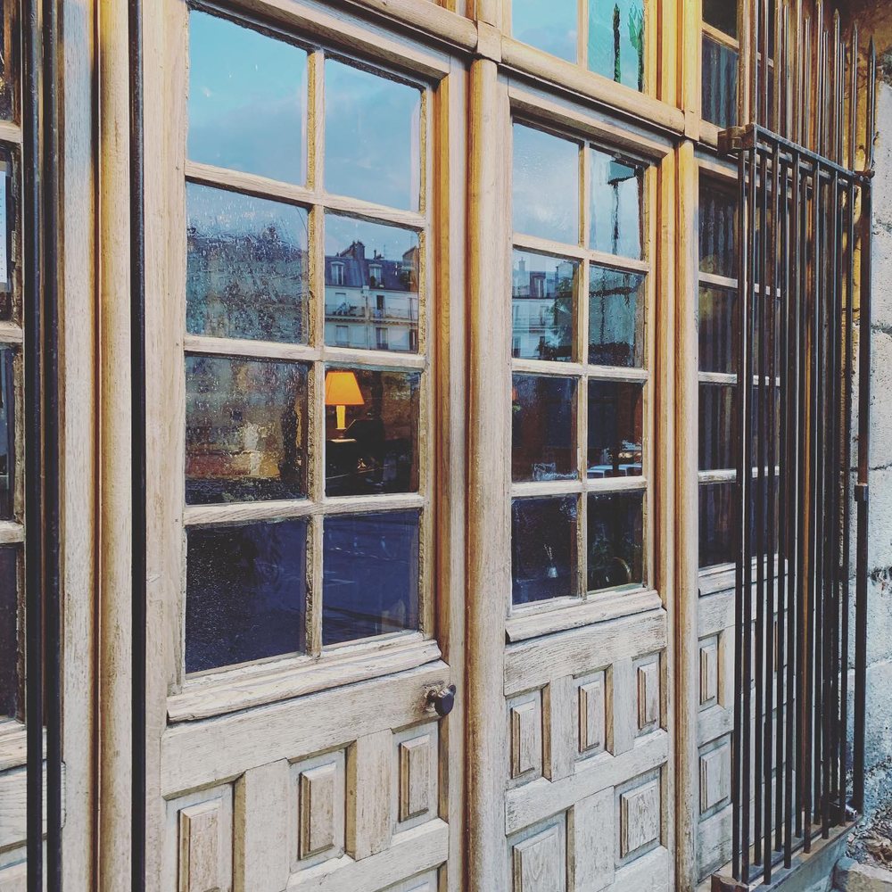 Le Coupe-Chou - Front door - French Near Me - Paris, 75 Le Coupe-Chou - Front door - French Near Me - Paris, 75