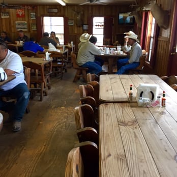 Heavy's Barbeque - Real Cowboys eat here too...and well Urban Cowboys like myself as well, haha - Barbeque Near Me - Hondo, Texas
