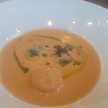 Entourage - Maine Lobster Bisque - American Near Me - Downers Grove, Illinois