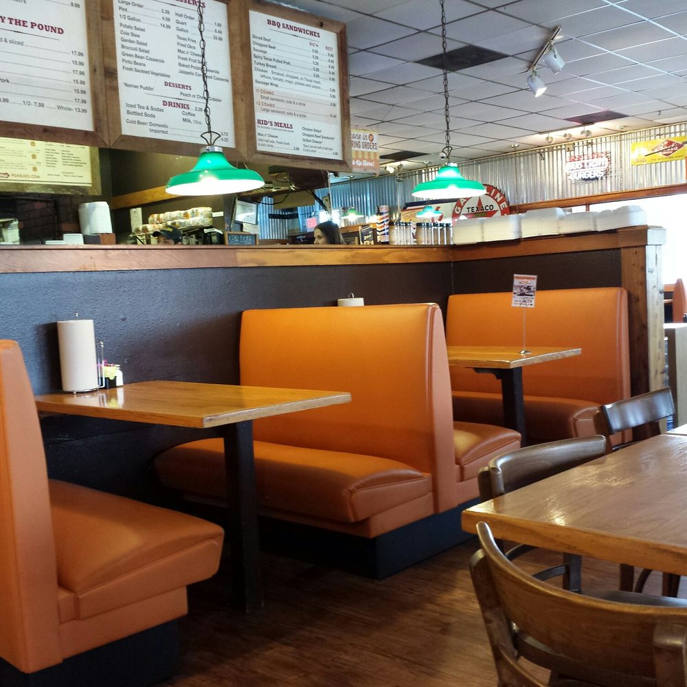 Pok-e-Jo's - Parmer - Dining area. - Barbeque Near Me - Austin, Texas