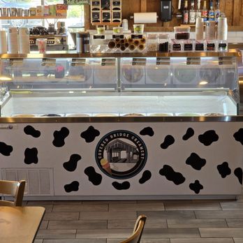 Covered Bridge Creamery - Coffee & Tea Near Me - Long Grove, Illinois
