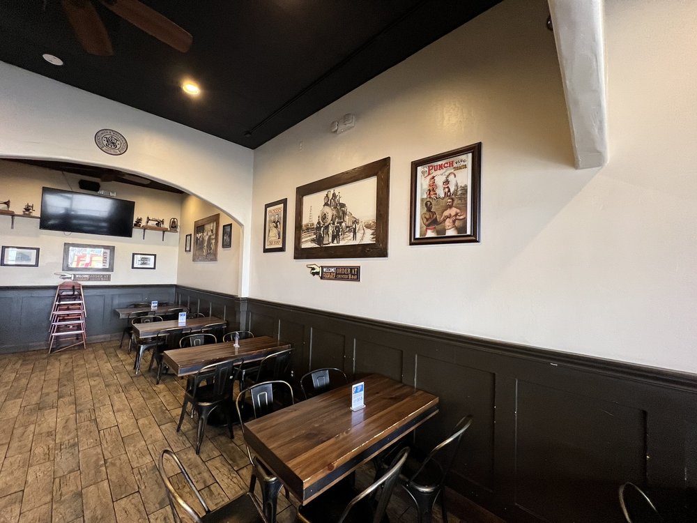 Bakersfield Pizza  & Bar
