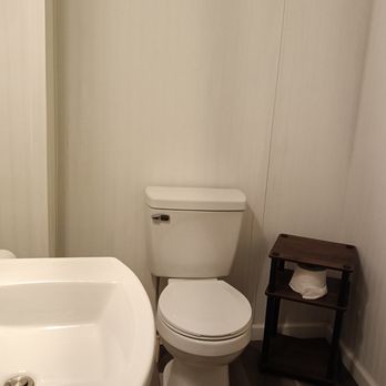 Gateway Inn - Guest Houses Near Me - Ashford, Washington