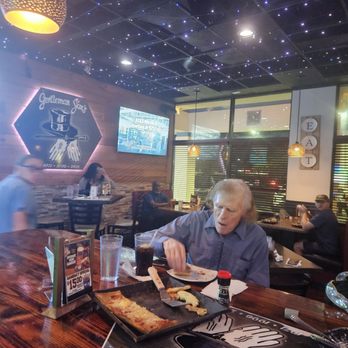 Gentleman Jim's Restaurant - Pizza Near Me - Gaithersburg, Maryland