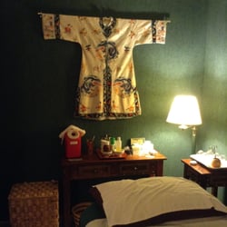 Acupuncture Office of Yami Battista and Mickey Boyle - Private treatment room