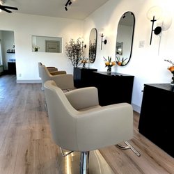 RèFINE Boutique Salon