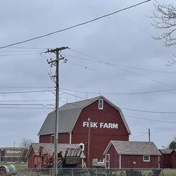 Kelley Fisk Farm - Events all year- fun for kids and adults. Farm equipment and history.