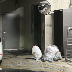 Saga Columbia - main elevator that about half the residents use on a daily basis