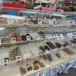 Ah, Whatta 'Bout Mimi! - Lots of pretty looking and I'm sure amazing tasting yummies