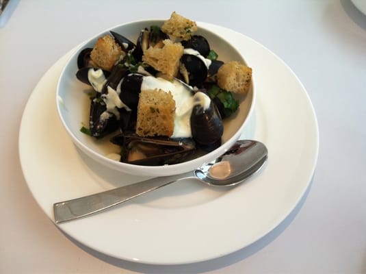 Ray's and Stark Bar by null