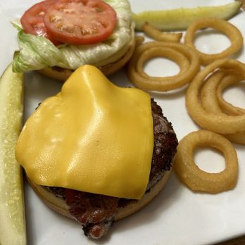 Paradise Diner - 1/2 lb. Cheeseburger - Breakfast & Brunch Near Me - Fredericksburg, Virginia Paradise Diner - 1/2 lb. Cheeseburger - Breakfast & Brunch Near Me - Fredericksburg, Virginia