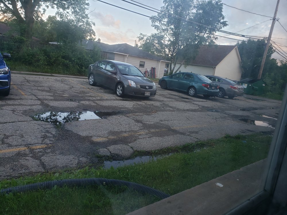 BG LEIN MANAGEMENT Updated June 2024 14 Reviews 1111 W Layton Ave