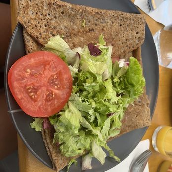 Chez Suzette - raclette and veggie galette - Creperies Near Me - Paris, 75 Chez Suzette - raclette and veggie galette - Creperies Near Me - Paris, 75